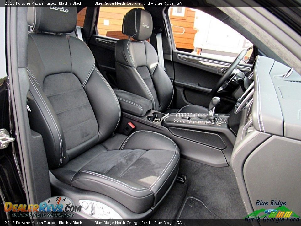 2018 Porsche Macan Turbo Black / Black Photo #11
