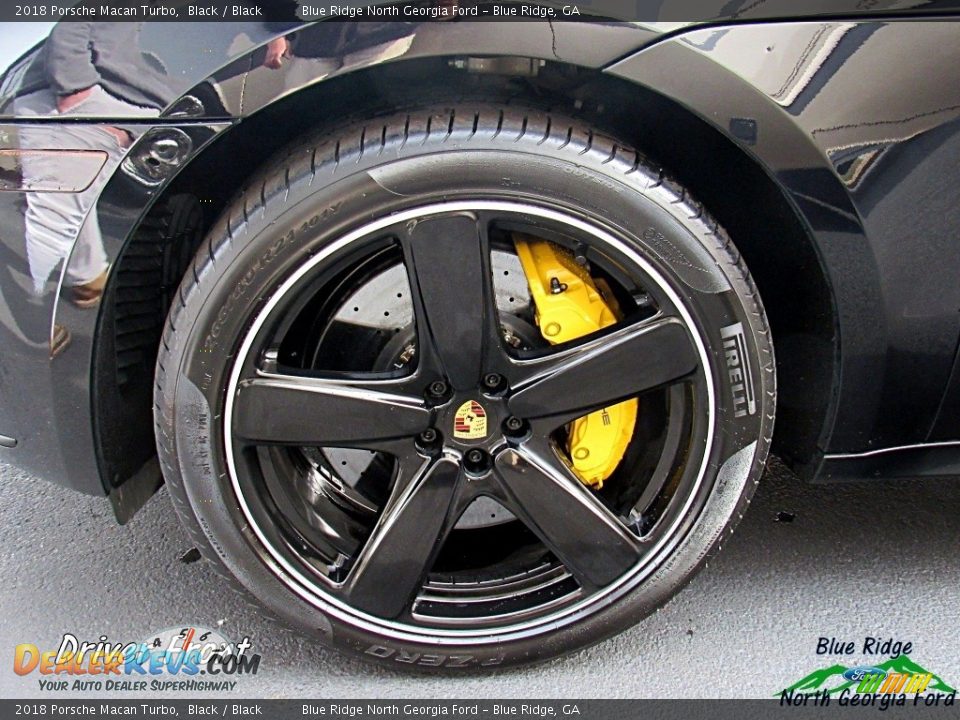 2018 Porsche Macan Turbo Black / Black Photo #28