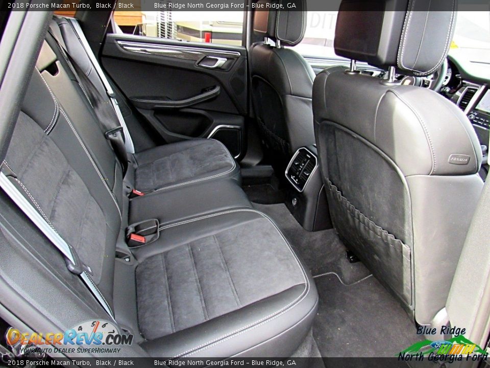 2018 Porsche Macan Turbo Black / Black Photo #36