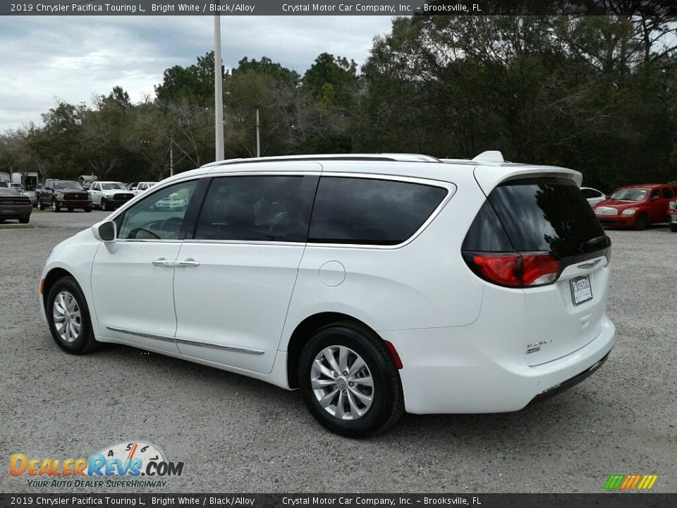 2019 Chrysler Pacifica Touring L Bright White / Black/Alloy Photo #3