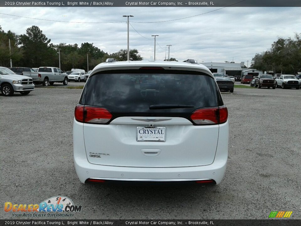 2019 Chrysler Pacifica Touring L Bright White / Black/Alloy Photo #4