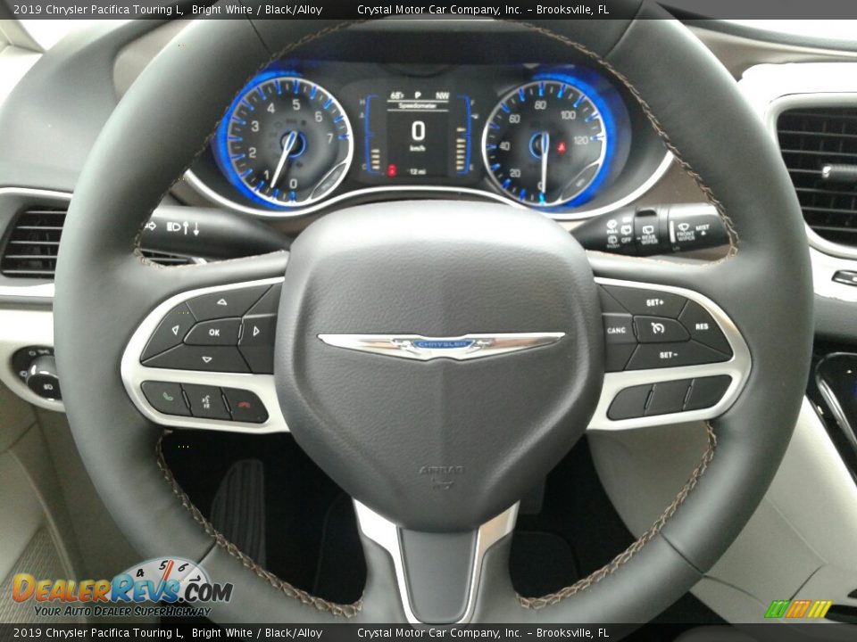2019 Chrysler Pacifica Touring L Bright White / Black/Alloy Photo #14