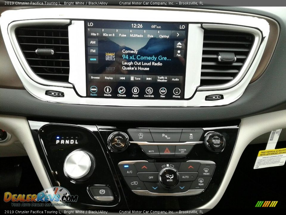 2019 Chrysler Pacifica Touring L Bright White / Black/Alloy Photo #15