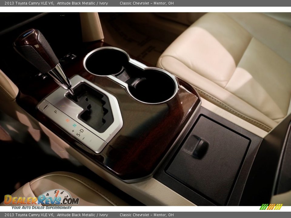 2013 Toyota Camry XLE V6 Attitude Black Metallic / Ivory Photo #19