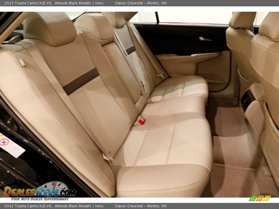 2013 Toyota Camry XLE V6 Attitude Black Metallic / Ivory Photo #22
