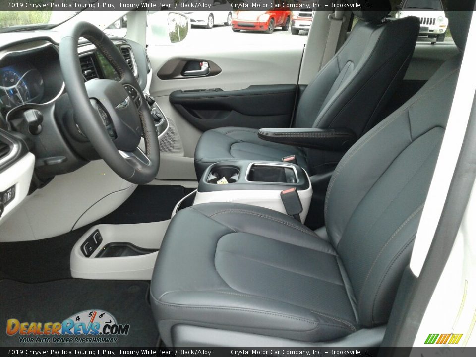 2019 Chrysler Pacifica Touring L Plus Luxury White Pearl / Black/Alloy Photo #9