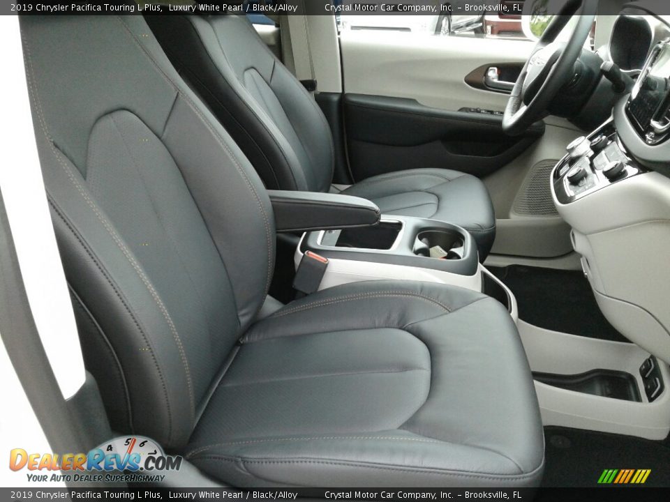 2019 Chrysler Pacifica Touring L Plus Luxury White Pearl / Black/Alloy Photo #12