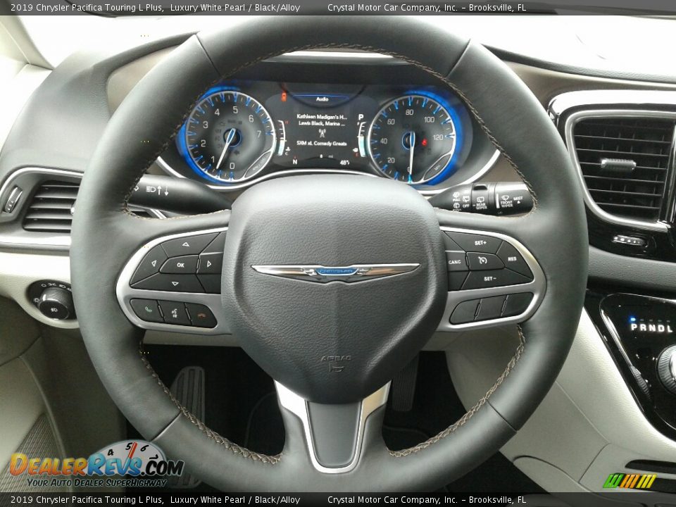 2019 Chrysler Pacifica Touring L Plus Luxury White Pearl / Black/Alloy Photo #14
