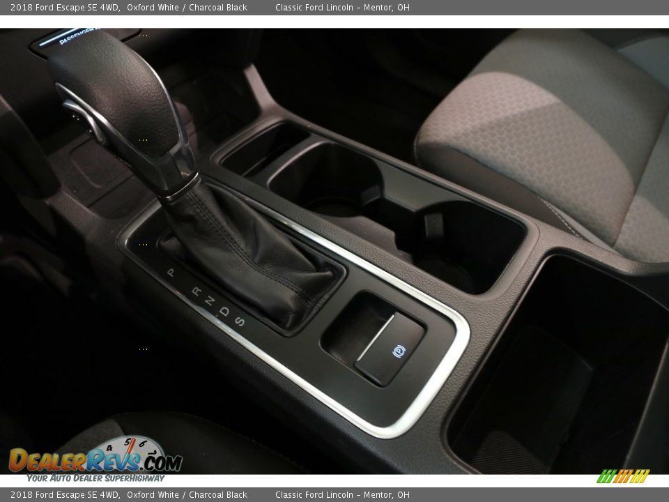 2018 Ford Escape SE 4WD Oxford White / Charcoal Black Photo #16
