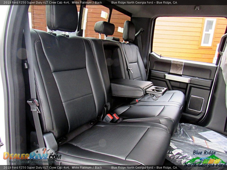 2019 Ford F250 Super Duty XLT Crew Cab 4x4 White Platinum / Black Photo #12