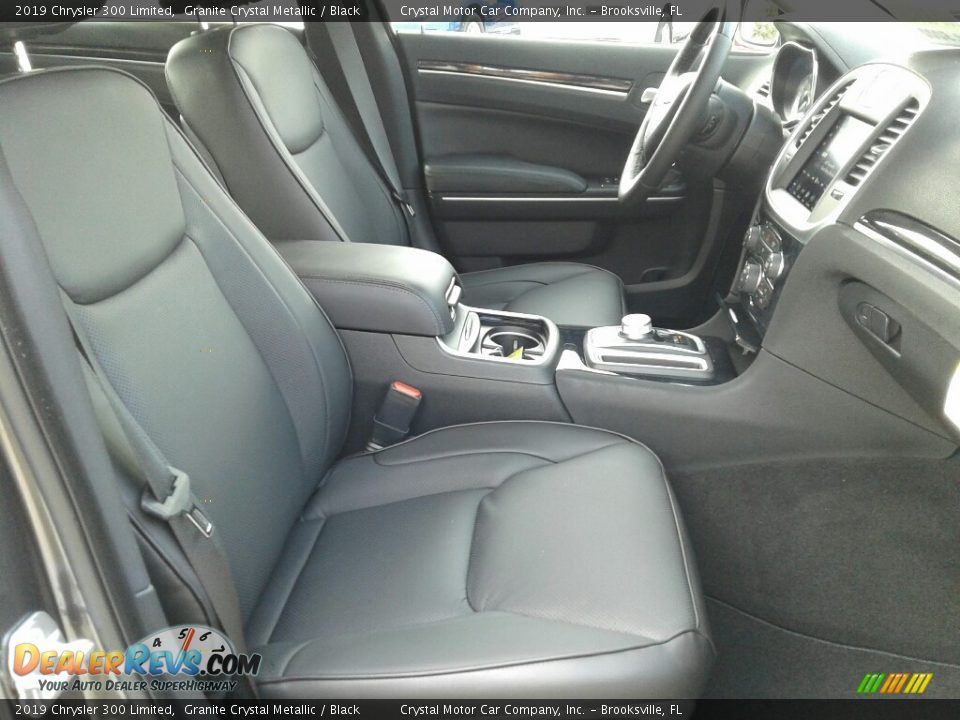 2019 Chrysler 300 Limited Granite Crystal Metallic / Black Photo #12
