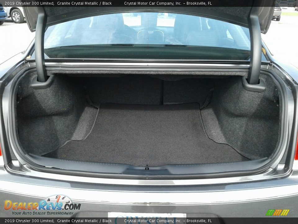 2019 Chrysler 300 Limited Granite Crystal Metallic / Black Photo #19
