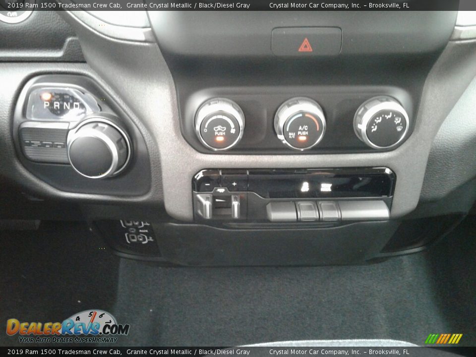 2019 Ram 1500 Tradesman Crew Cab Granite Crystal Metallic / Black/Diesel Gray Photo #16