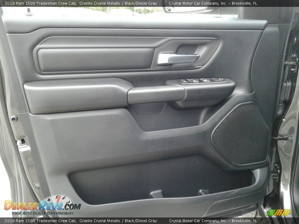 2019 Ram 1500 Tradesman Crew Cab Granite Crystal Metallic / Black/Diesel Gray Photo #17