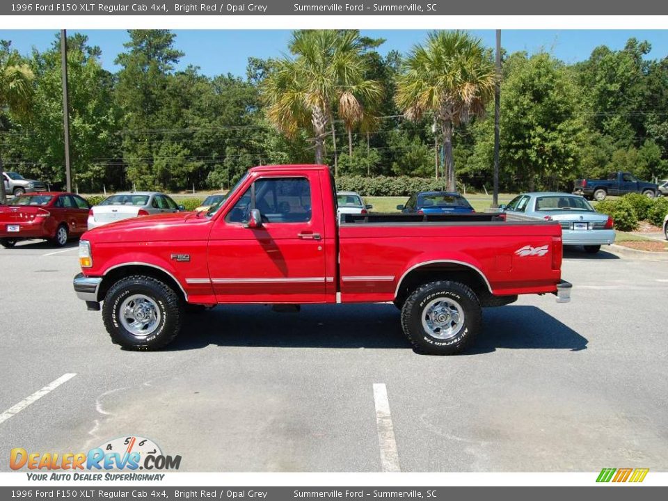 1996 Ford F150 XLT Regular Cab 4x4 Bright Red / Opal Grey Photo #2