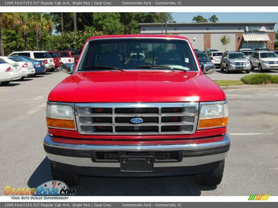 1996 Ford F150 XLT Regular Cab 4x4 Bright Red / Opal Grey Photo #12