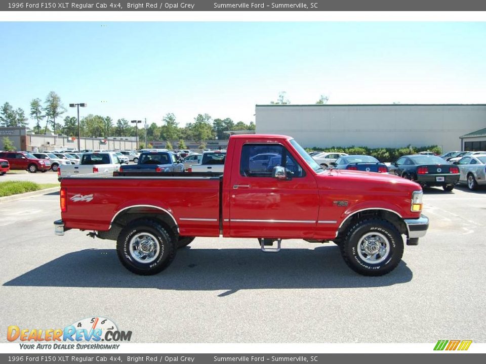1996 Ford F150 XLT Regular Cab 4x4 Bright Red / Opal Grey Photo #13
