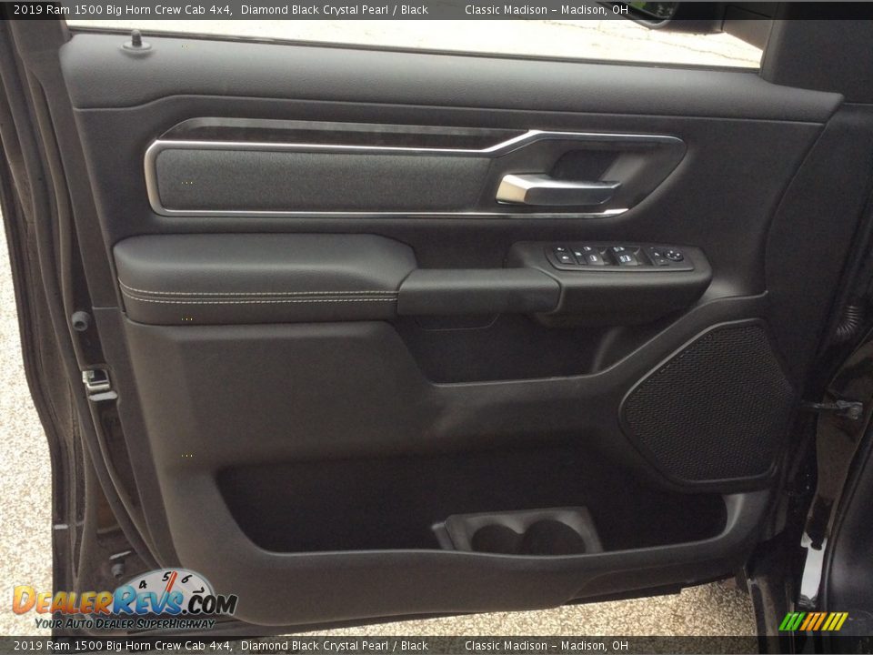 2019 Ram 1500 Big Horn Crew Cab 4x4 Diamond Black Crystal Pearl / Black Photo #8