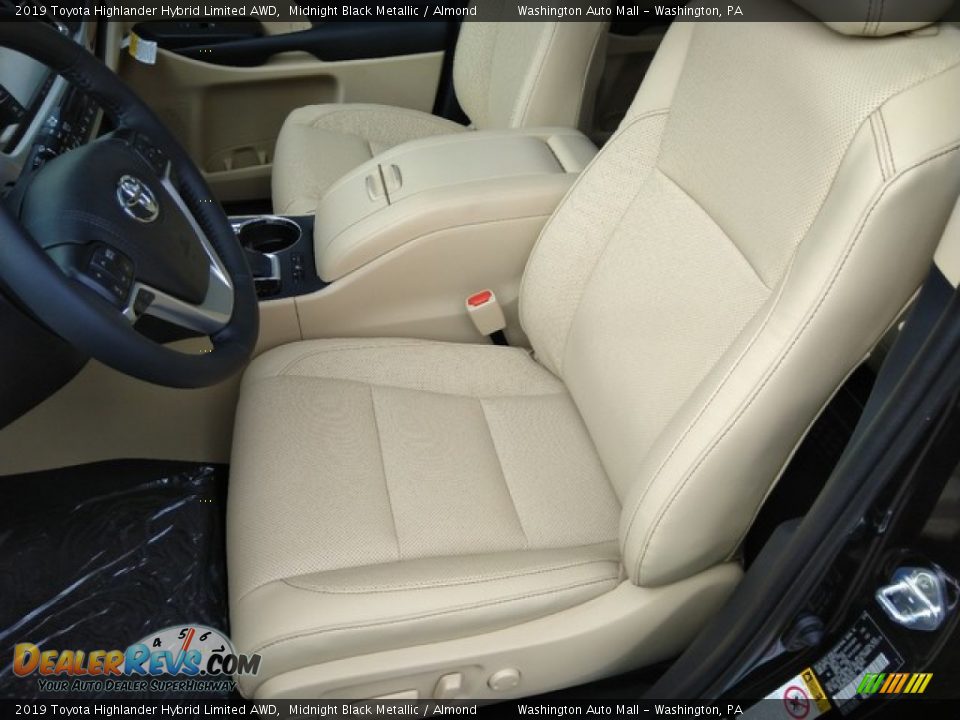 Front Seat of 2019 Toyota Highlander Hybrid Limited AWD Photo #12