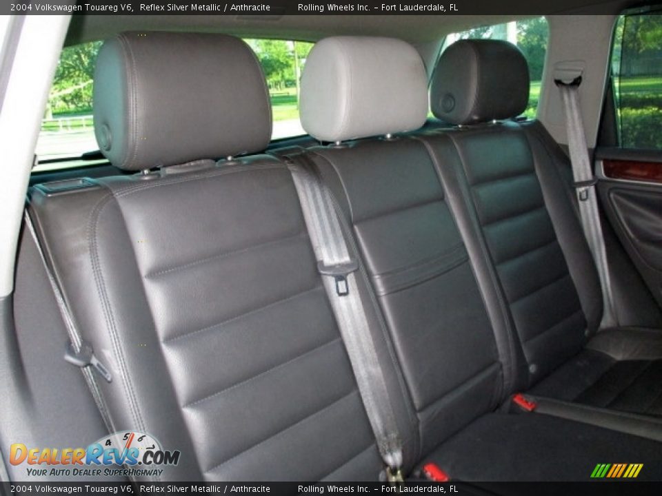 2004 Volkswagen Touareg V6 Reflex Silver Metallic / Anthracite Photo #34