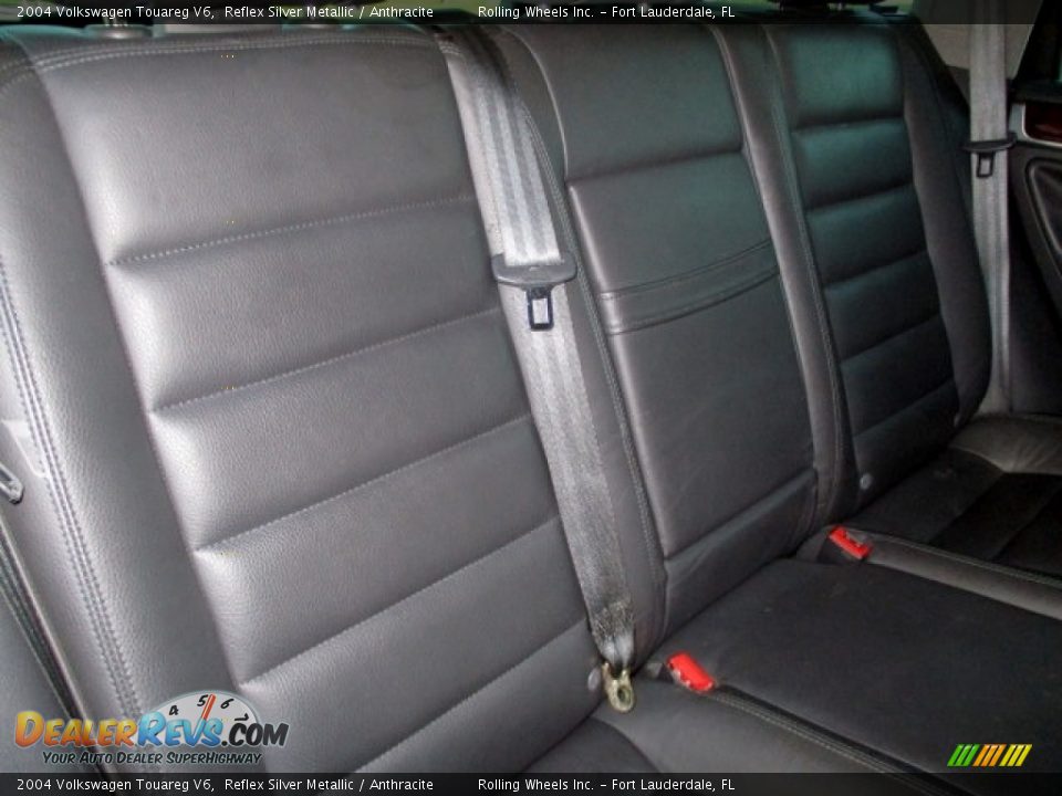 2004 Volkswagen Touareg V6 Reflex Silver Metallic / Anthracite Photo #35