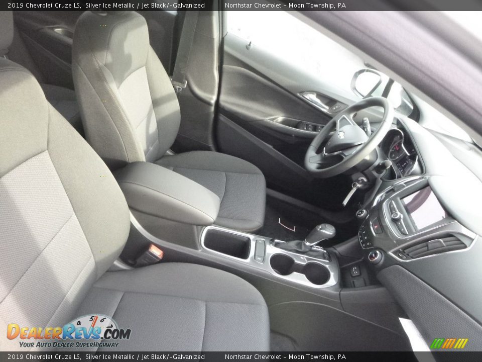 2019 Chevrolet Cruze LS Silver Ice Metallic / Jet Black/­Galvanized Photo #10