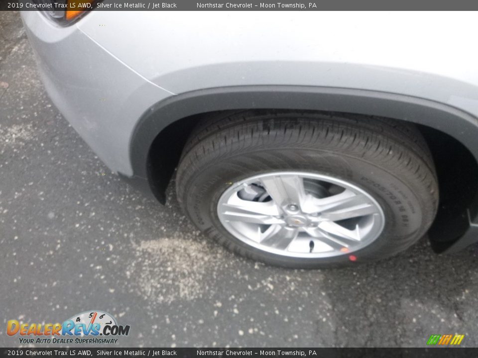 2019 Chevrolet Trax LS AWD Silver Ice Metallic / Jet Black Photo #2