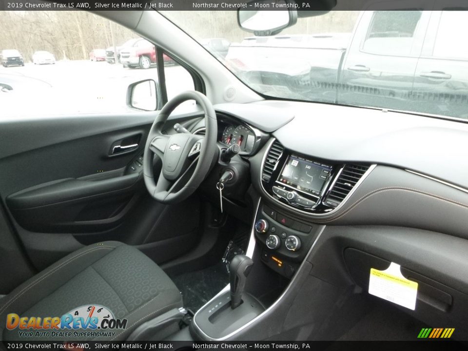 2019 Chevrolet Trax LS AWD Silver Ice Metallic / Jet Black Photo #8