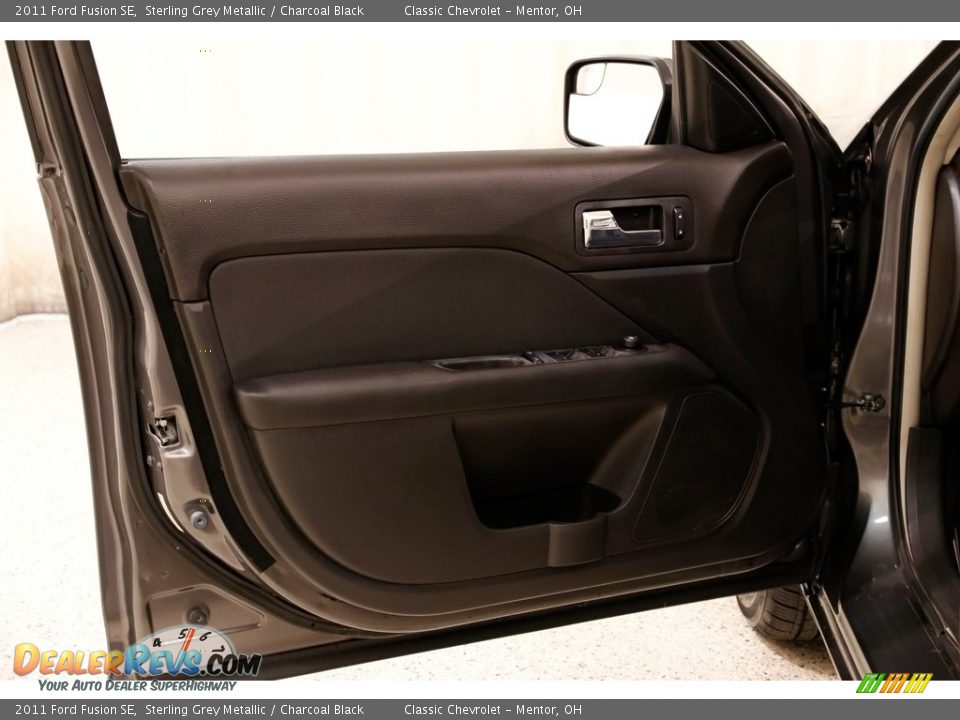 2011 Ford Fusion SE Sterling Grey Metallic / Charcoal Black Photo #4