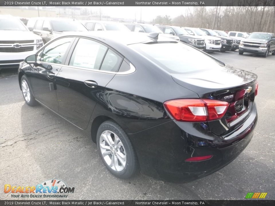 2019 Chevrolet Cruze LT Mosaic Black Metallic / Jet Black/­Galvanized Photo #3