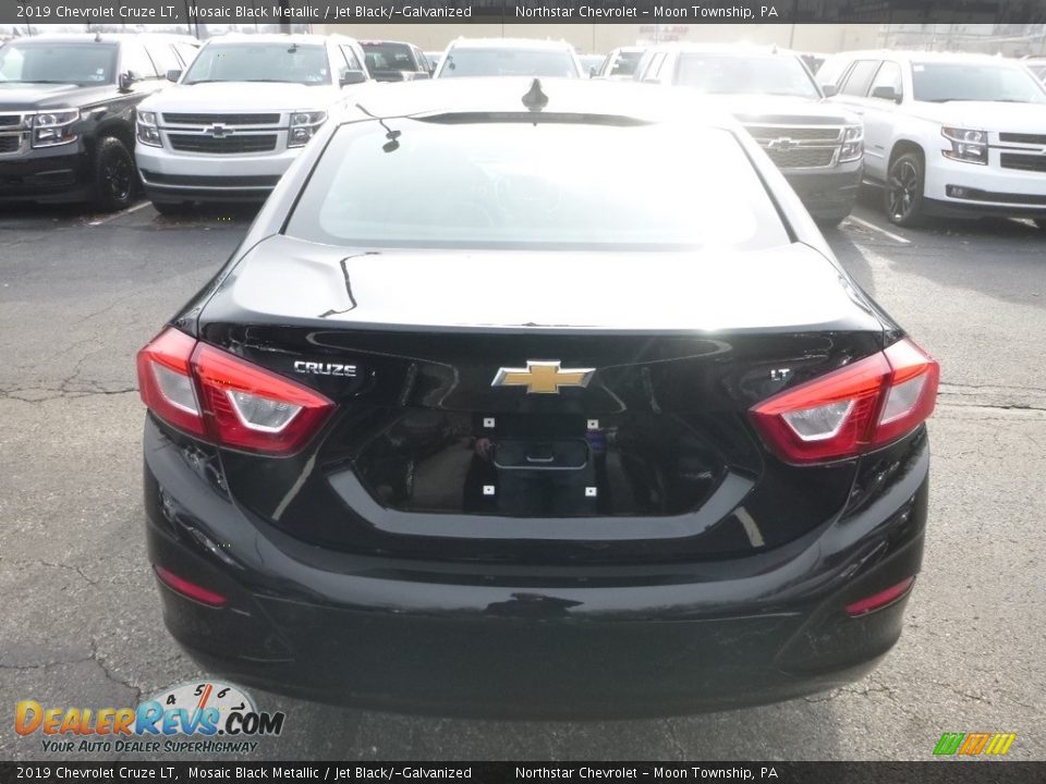 2019 Chevrolet Cruze LT Mosaic Black Metallic / Jet Black/­Galvanized Photo #4