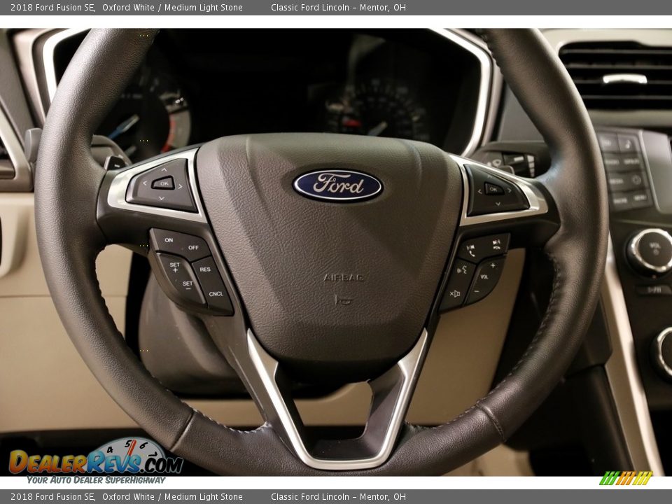 2018 Ford Fusion SE Oxford White / Medium Light Stone Photo #7