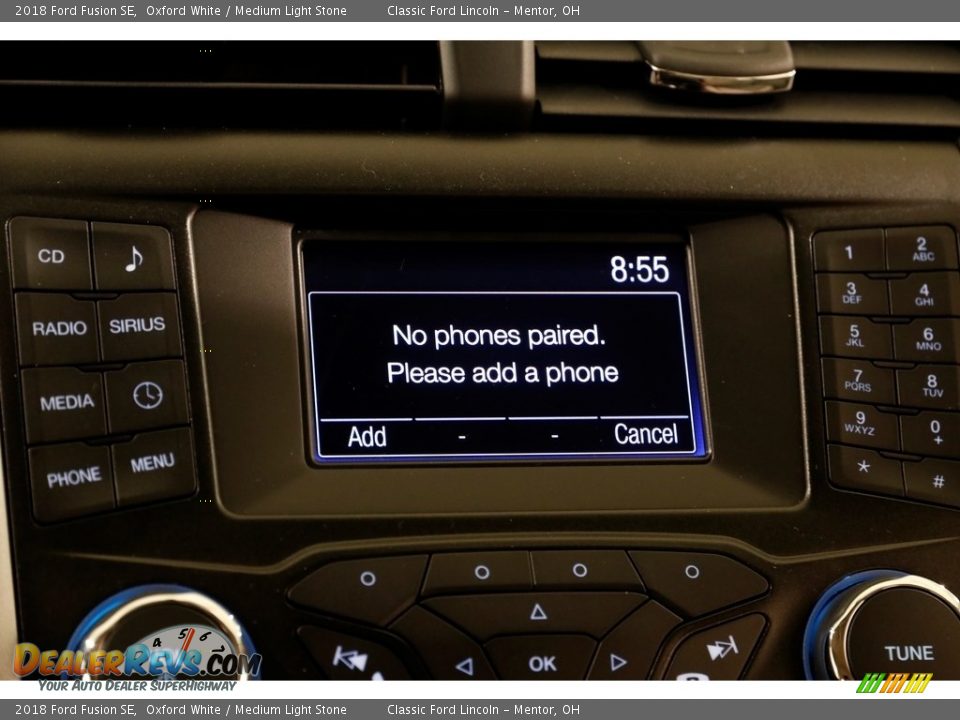 2018 Ford Fusion SE Oxford White / Medium Light Stone Photo #11