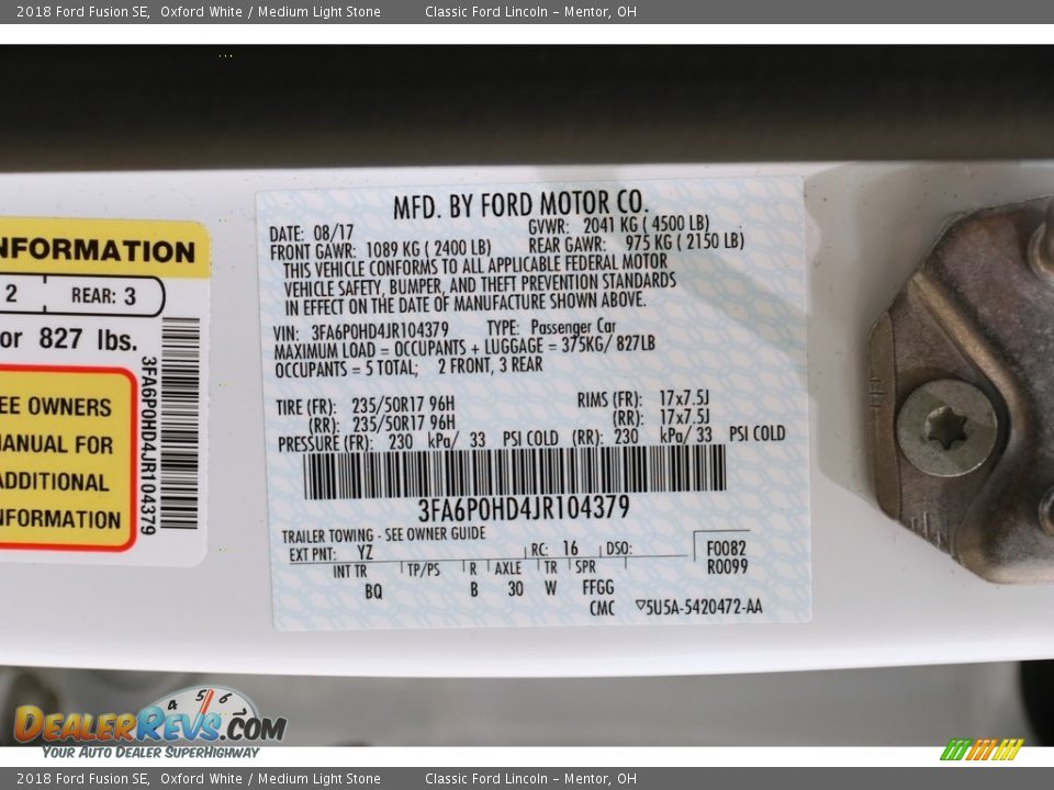 2018 Ford Fusion SE Oxford White / Medium Light Stone Photo #20
