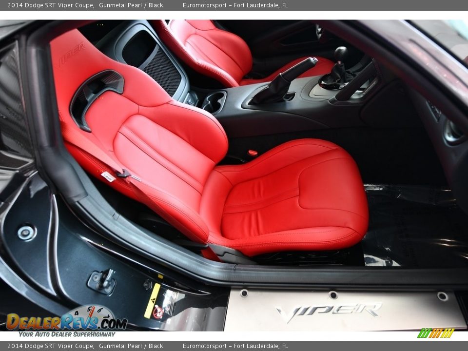 Front Seat of 2014 Dodge SRT Viper Coupe Photo #36