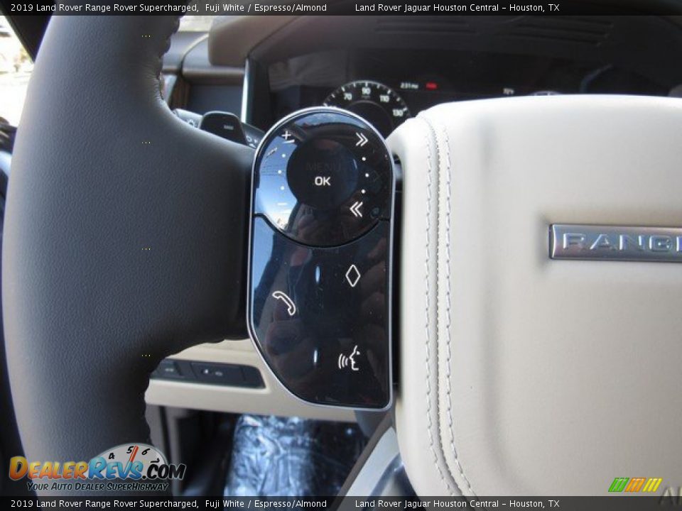 2019 Land Rover Range Rover Supercharged Steering Wheel Photo #31