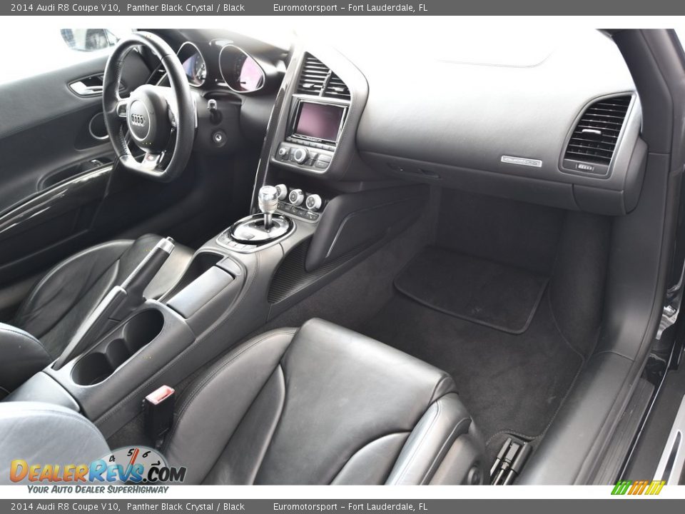 Dashboard of 2014 Audi R8 Coupe V10 Photo #23