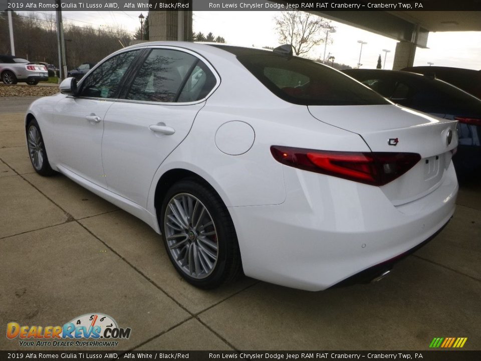 2019 Alfa Romeo Giulia Ti Lusso AWD Alfa White / Black/Red Photo #5