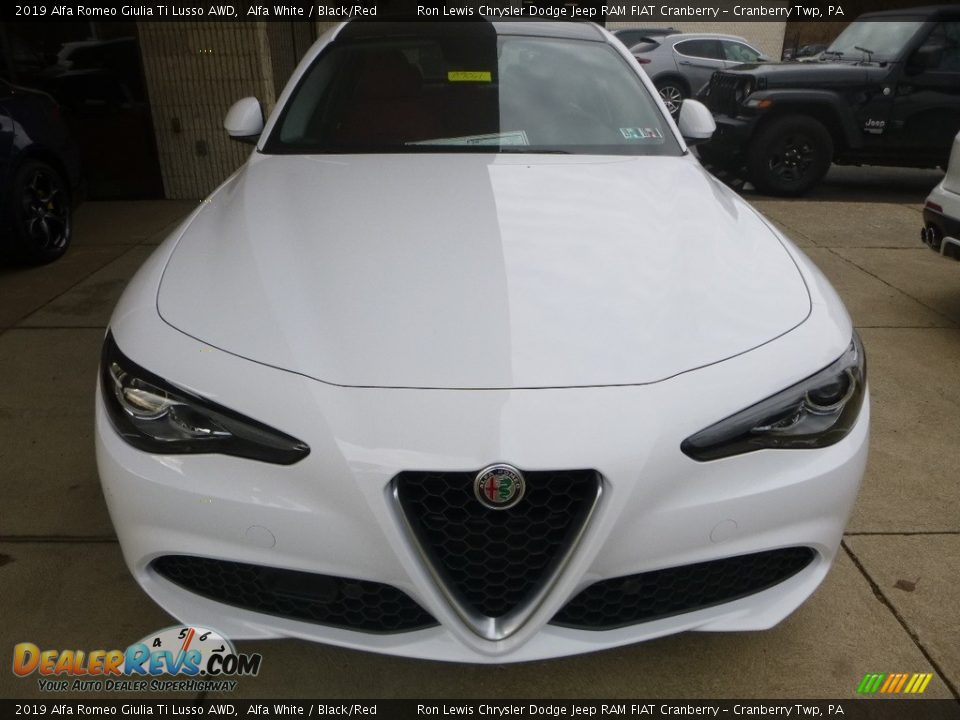 2019 Alfa Romeo Giulia Ti Lusso AWD Alfa White / Black/Red Photo #11