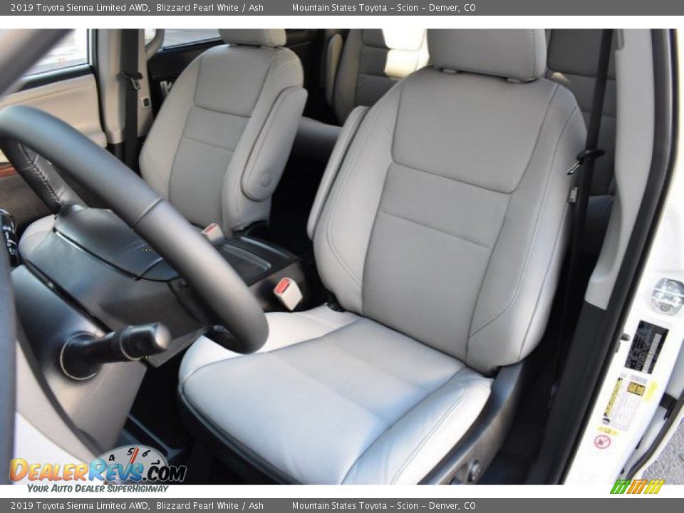 2019 Toyota Sienna Limited AWD Blizzard Pearl White / Ash Photo #7