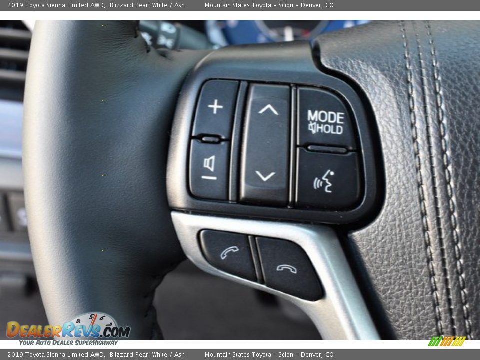 2019 Toyota Sienna Limited AWD Blizzard Pearl White / Ash Photo #31