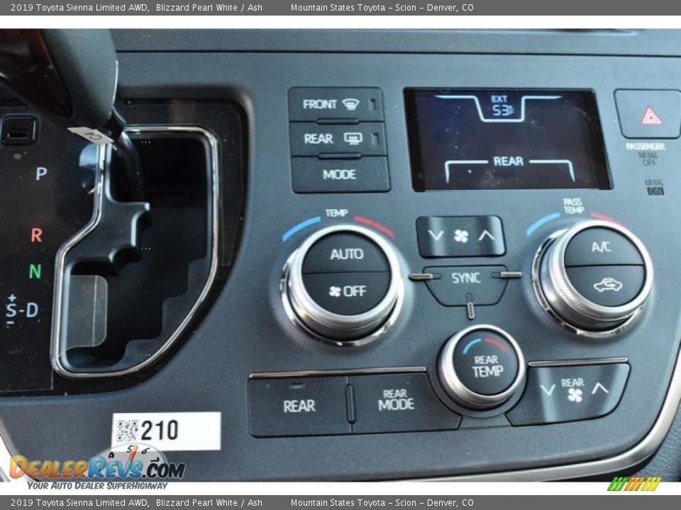 2019 Toyota Sienna Limited AWD Blizzard Pearl White / Ash Photo #34