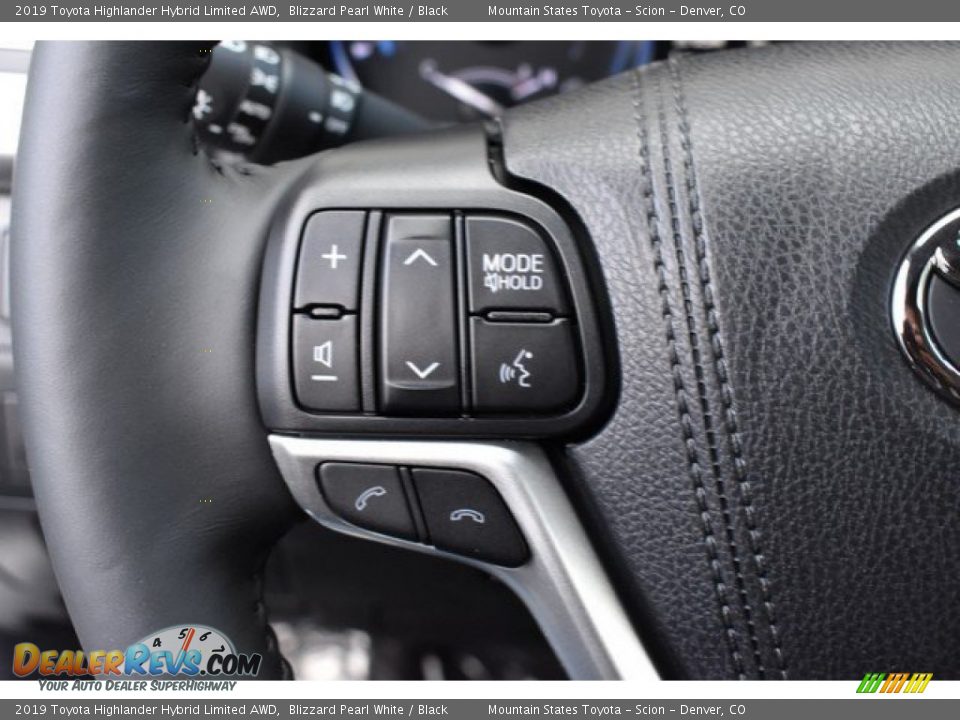2019 Toyota Highlander Hybrid Limited AWD Steering Wheel Photo #30