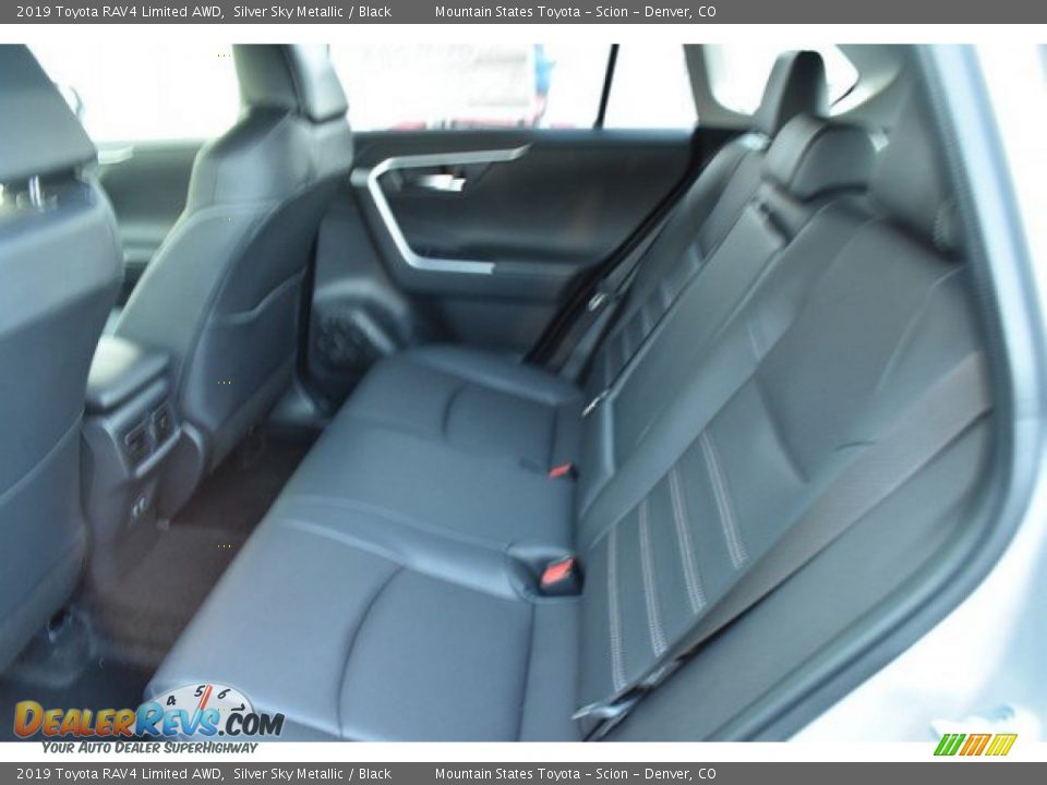 2019 Toyota RAV4 Limited AWD Silver Sky Metallic / Black Photo #15