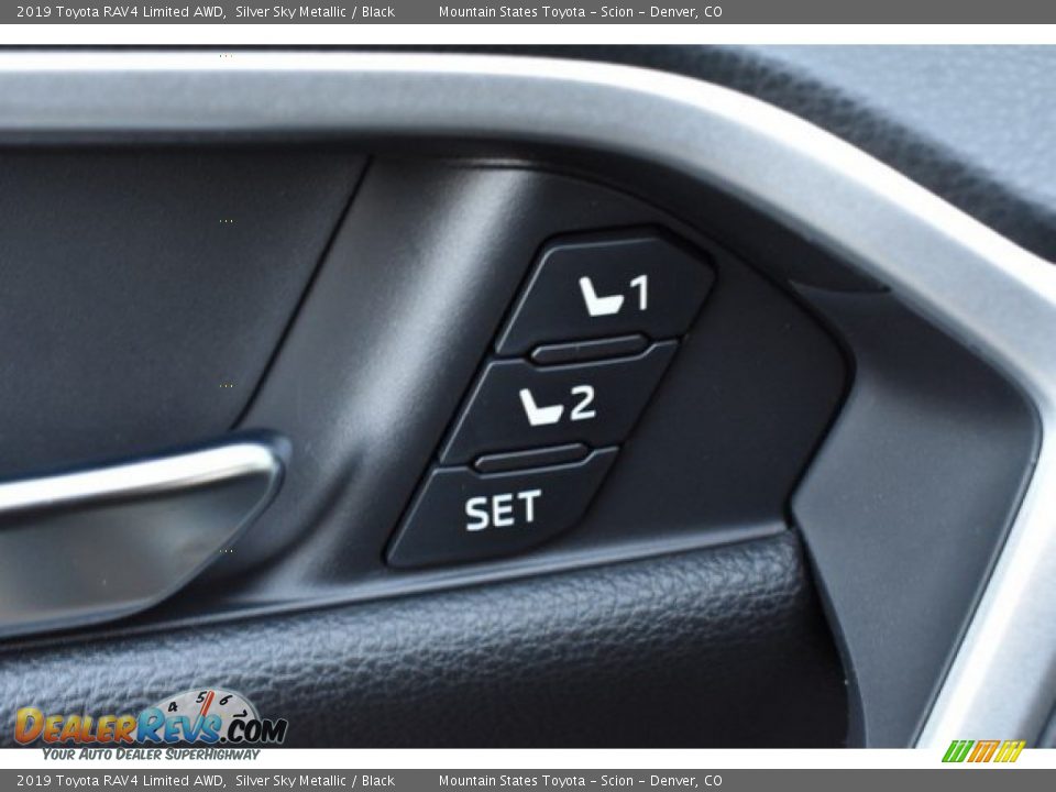 2019 Toyota RAV4 Limited AWD Silver Sky Metallic / Black Photo #25