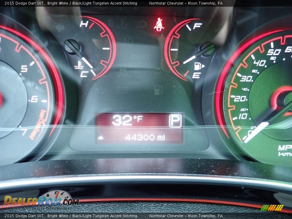 2015 Dodge Dart SXT Bright White / Black/Light Tungsten Accent Stitching Photo #29