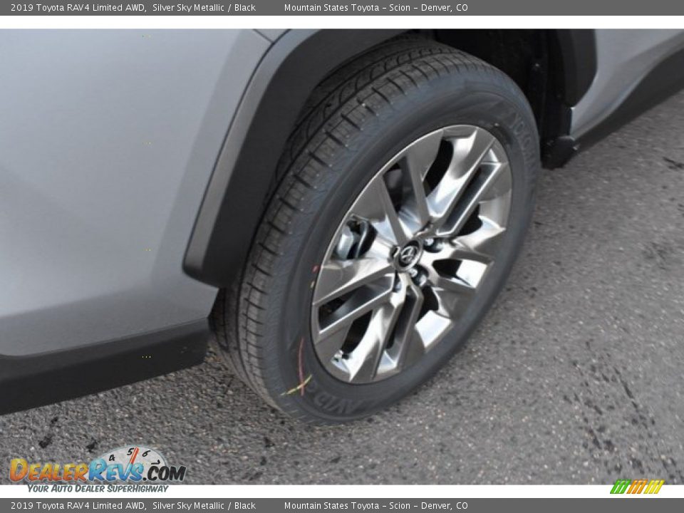 2019 Toyota RAV4 Limited AWD Silver Sky Metallic / Black Photo #36