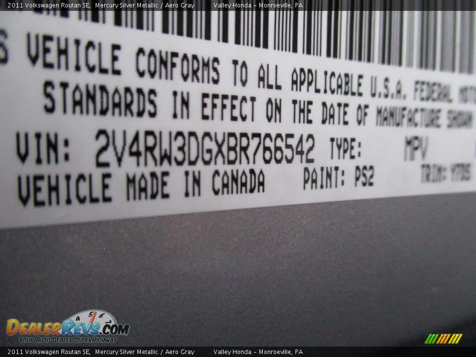 2011 Volkswagen Routan SE Mercury Silver Metallic / Aero Gray Photo #19