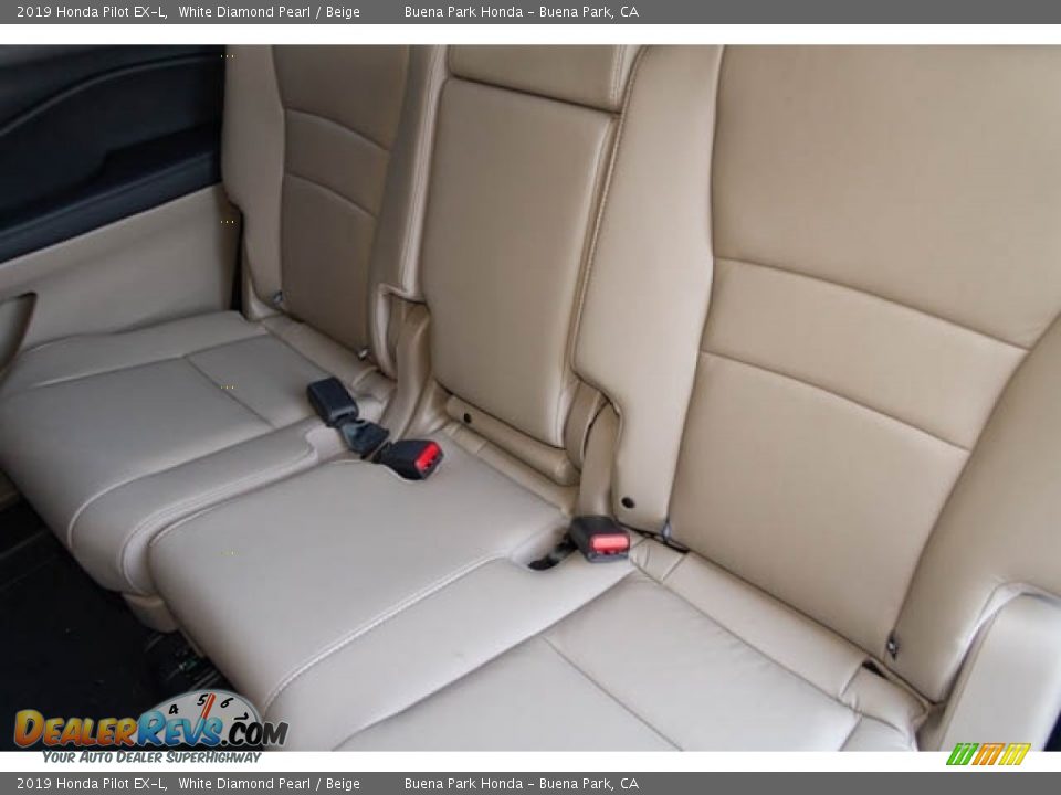 2019 Honda Pilot EX-L White Diamond Pearl / Beige Photo #28