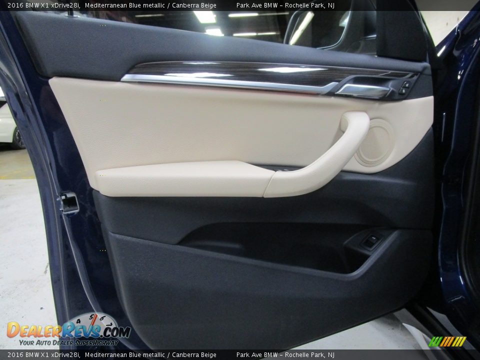 2016 BMW X1 xDrive28i Mediterranean Blue metallic / Canberra Beige Photo #7